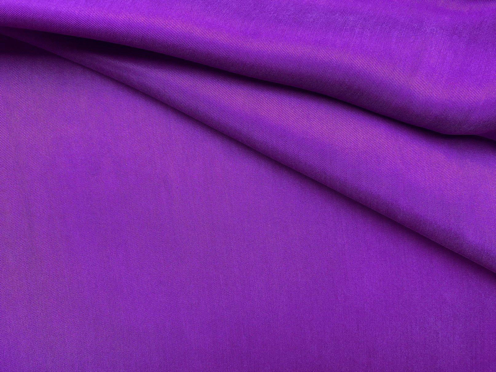 Ткань Вискоза  свекольного  цвета однотонная 17330 1
