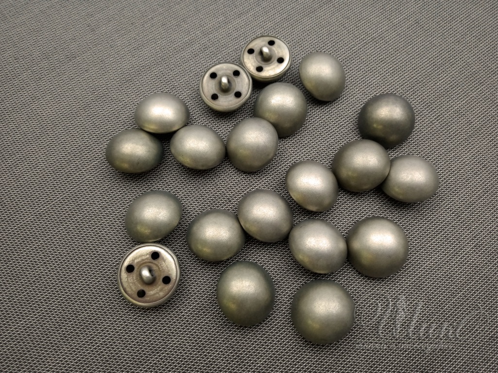 8102 Пуговица  1